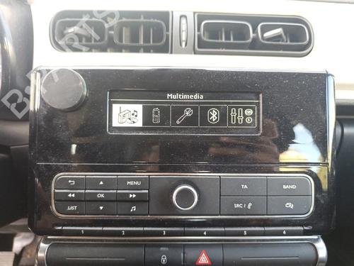 Used Radio Radio CITROËN C3 III (SX) 1.2 VTi 68 (68 hp) 33722039 33722039