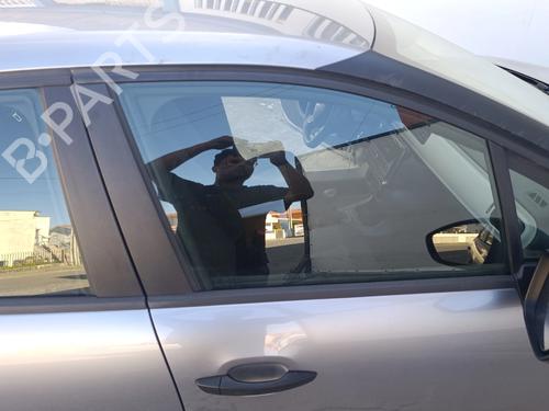 dr-rude-hjre-foran-citroen-c3-iii-sx-2016-33722052 main image