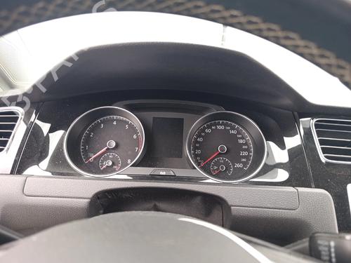 Used Instrument cluster Instrument cluster 33769323 33769323