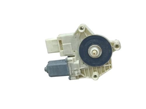 Used Left rear window motor Left rear window motor PEUGEOT 308 SW II (LC_, LJ_, LR_, LX_, L4_) 1.6 HDi / BlueHDi 115 (LCBHXM, LCBHXT) (115 hp) 33888082 33888082