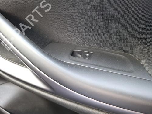 Used Right front window switch Right front window switch OPEL ASTRA K (B16) 1.0 Turbo (68) (105 hp) 33964004 33964004