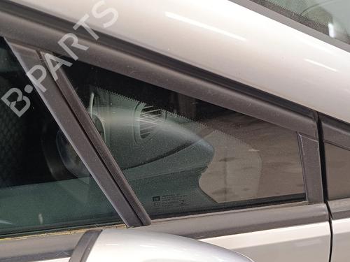 Vidro triangular frente direito Vidro triangular frente direito OPEL ASTRA K (B16) 1.0 Turbo (68) (105 hp) 33977946 33977946