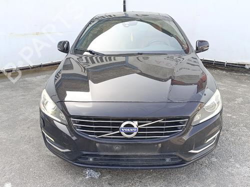 Used Full front Full front VOLVO V60 I (155) D5 AWD (215 hp) 34140299 34140299