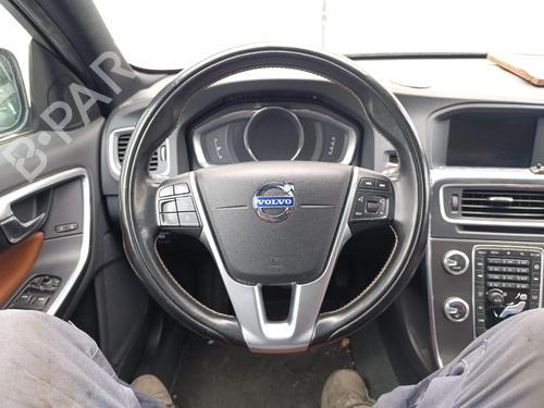 Used Steering wheel Steering wheel VOLVO V60 I (155) D5 AWD (215 hp) 34140322 34140322
