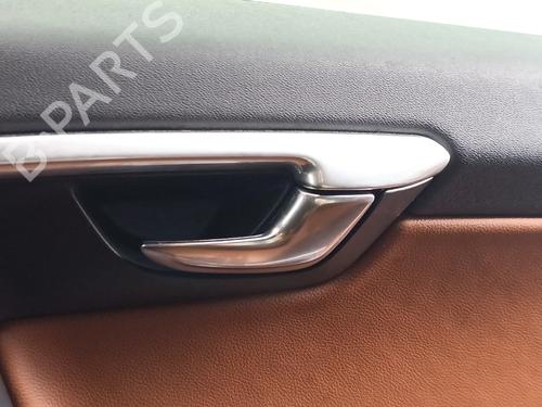 Højre bagtil invendig håndtag Højre bagtil invendig håndtag VOLVO V60 I (155) D5 AWD (215 hp) 34140333 34140333