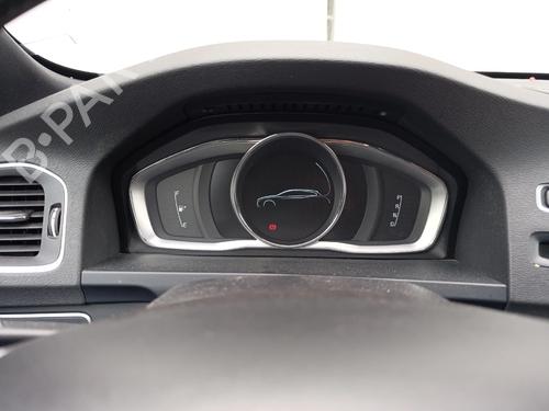 Used Instrument cluster Instrument cluster VOLVO V60 I (155) D5 AWD (215 hp) 34140361 34140361