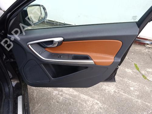 Used Front right panel Front right panel VOLVO V60 I (155) D5 AWD (215 hp) 34140370 34140370