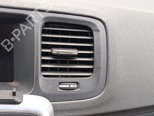 Used Air vent Air vent VOLVO V60 I (155) D5 AWD (215 hp) 34140368 34140368