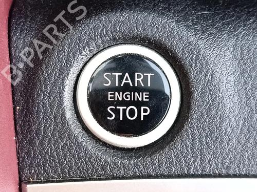switch-nissan-micra-v-k14-2016-34240924 main image