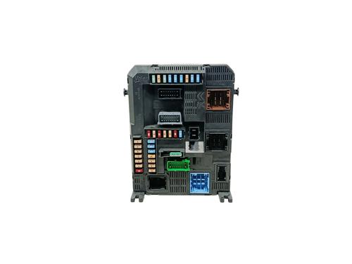 Used Fuse box Fuse box PEUGEOT 2008 I (CU_) 1.2 THP 130 / PureTech 130 (130 hp) 34521959 34521959