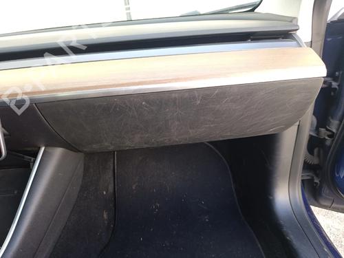 Guantera Guantera TESLA MODEL 3 (5YJ3) EV AWD (498 hp) 34604441 34604441