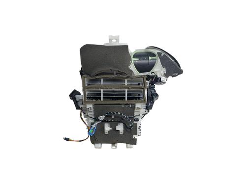 Used Heater matrix box Heater matrix box PEUGEOT 3008 II SUV (MC_, MR_, MJ_, M4_) 1.5 BlueHDi 130 (131 hp) 35784279 35784279