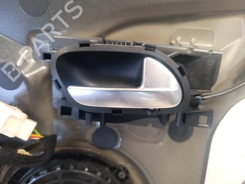 front-right-interior-door-handle-citroen-c4-grand-picasso-ii-da_-de_-2013-32340803 main image