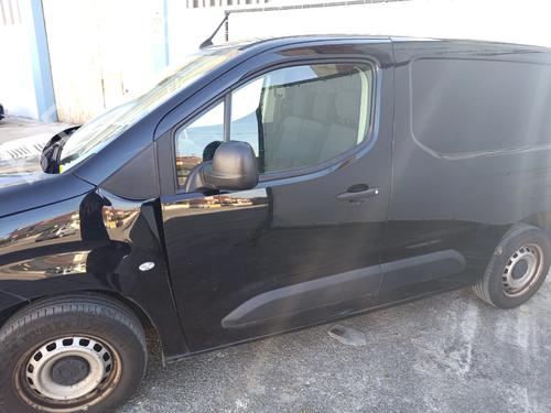 left-front-door-citroen-berlingo-er_-ec_-2018-35932320 main image