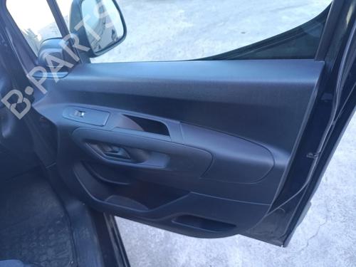 Høyre frontpanel Høyre frontpanel CITROËN BERLINGO (ER_, EC_) 1.5 BlueHDi 100 (102 hp) 35932359 35932359