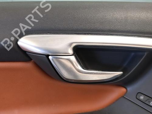Venstre fortil invendig håndtag Venstre fortil invendig håndtag VOLVO V60 I (155) D5 AWD (215 hp) 34140332 34140332