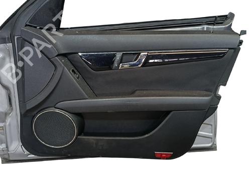 Used Front right panel Front right panel MERCEDES-BENZ C-CLASS T-Model (S204) C 200 CDI (204.201) (136 hp) 29914009 29914009
