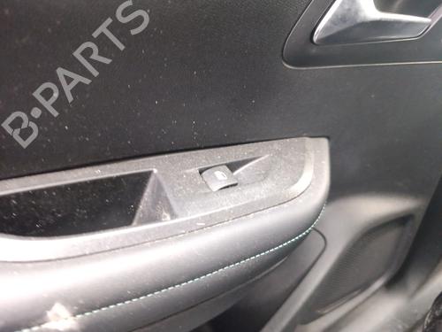 Comutador vidro trás esquerdo Comutador vidro trás esquerdo PEUGEOT 2008 II (UD_, US_, UY_, UJ_, UR_, UC_) 1.5 BlueHDI 110 (UDYHSK) (110 hp) 36534608 36534608