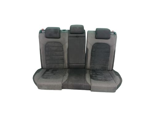 rear-seat-vw-golf-vii-5g1-bq1-be1-be2-2012-2013-2014-2015-2016-2017-2018-2019-2020-2021-33236487 main image