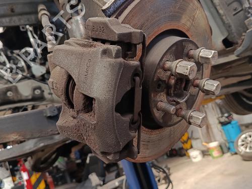 Used Left front brake caliper Left front brake caliper 36670704 36670704