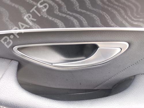 Højre fortil invendig håndtag Højre fortil invendig håndtag MERCEDES-BENZ C-CLASS T-Model (S205) C 200 d (205.211) (150 hp) 36841543 36841543
