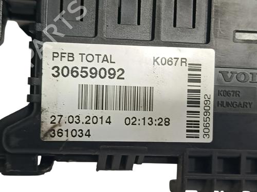 Fuse box VOLVO V60 I (155) 2.0 T | BP37033788E1 - Image 9
