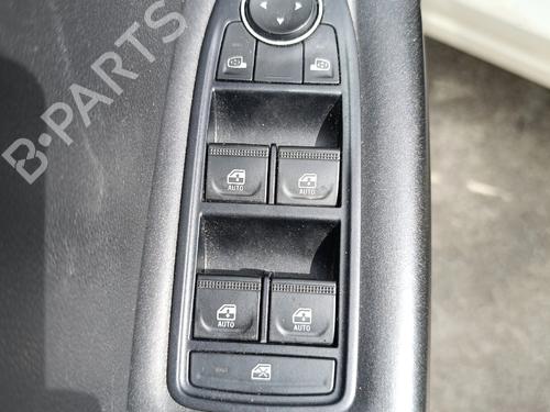 venstre-fortil-elrude-kontakt-renault-captur-ii-hf_-2020-37422378 main image