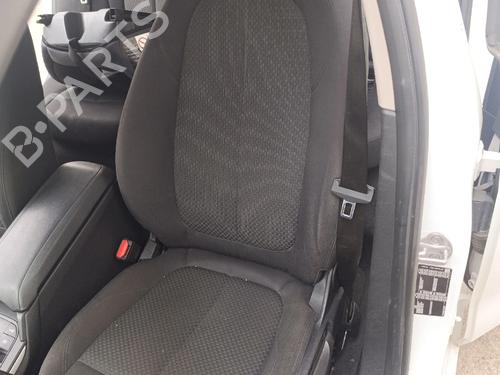 hjre-fortil-elrude-kontakt-bmw-1-f40-2019-37422450 main image