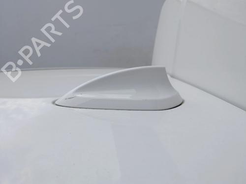 antennebase-bmw-1-f40-2019-37422447 main image
