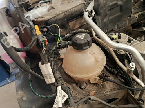 Used Expansion tank Expansion tank 37491853 37491853