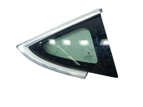 rear-right-quarter-glass-tesla-model-3-5yj3-2017-34606488 main image