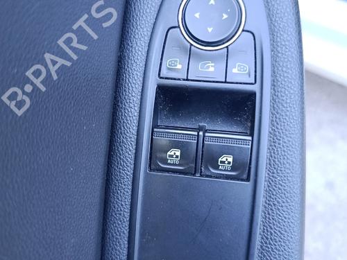 left-front-window-switch-renault-clio-v-b7_-2019-37701022 main image