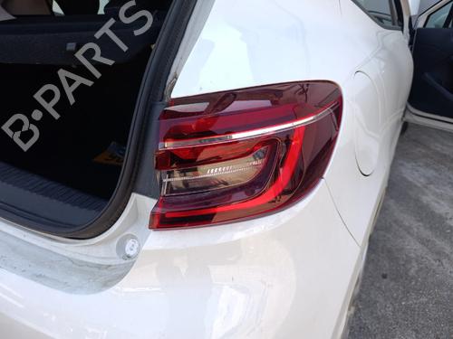right-taillight-renault-clio-v-b7_-2019-37701033 main image