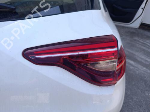 right-tailgate-light-renault-clio-v-b7_-2019-37701031 main image