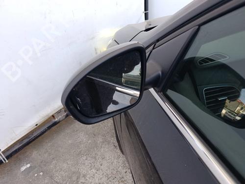 left-mirror-renault-megane-iv-hatchback-b9amn_-2015-37801032 main image