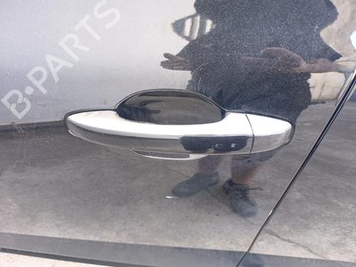 front-left-exterior-door-handle-renault-megane-iv-hatchback-b9amn_-2015-37801028 main image