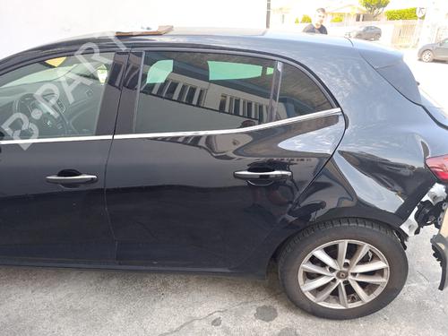 left-rear-door-renault-megane-iv-hatchback-b9amn_-2015-37801026 main image