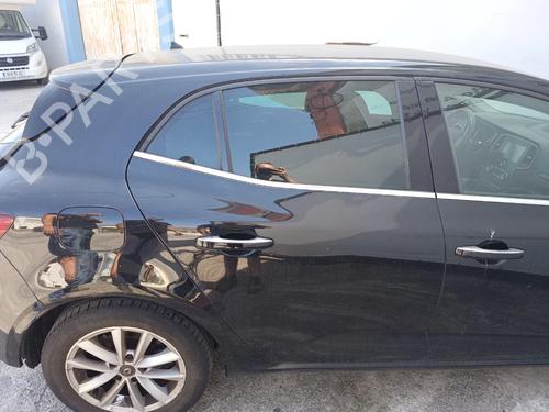 right-rear-door-renault-megane-iv-hatchback-b9amn_-2015-37801025 main image