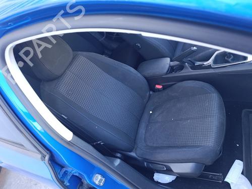 Used Right front seat Right front seat 38000021 38000021