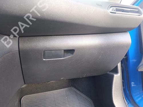 Used Glove box Glove box 38000066 38000066
