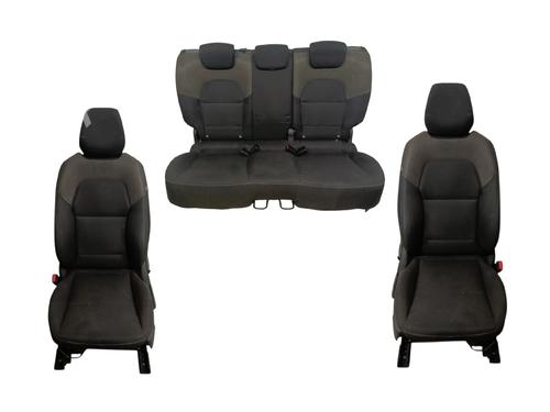 seats-set-renault-captur-ii-hf_-2020-37422373 main image