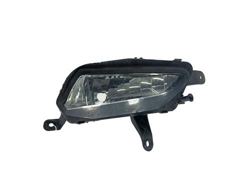 Used Right front fog light Right front fog light 38203133 38203133