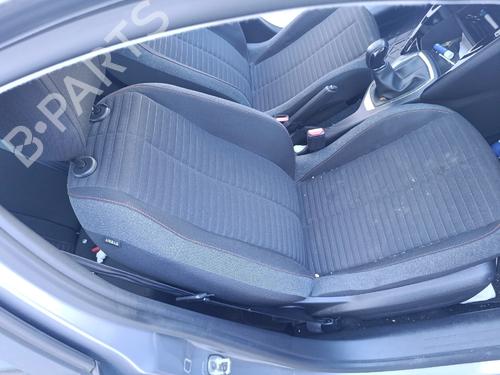 Used Right front seat Right front seat 38321324 38321324