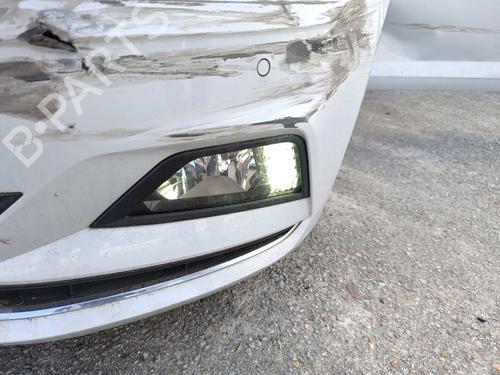 Used Left front fog light Left front fog light 38321450 38321450