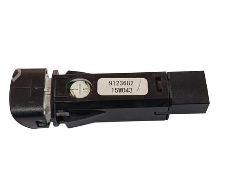Warning switch VOLVO V40 Hatchback (525) D3 | BP33988655I22 - Image 4