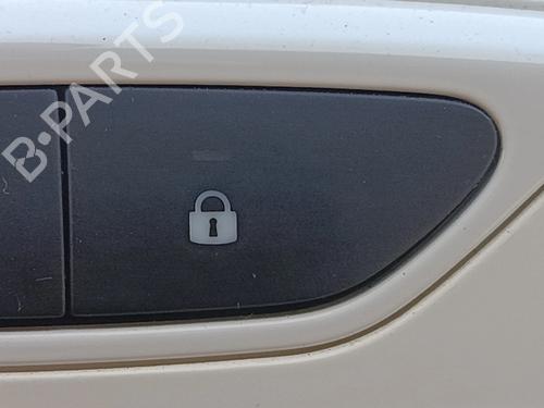 switch-renault-zoe-bfm_-2012-38733055 main image