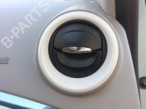 air-vent-renault-zoe-bfm_-2012-38733060 main image