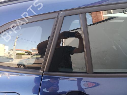 Used Rear right door window Rear right door window 38758321 38758321