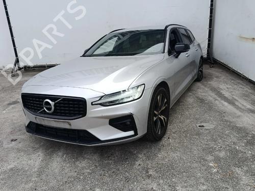 Komplette front VOLVO V60 II (225) D3 | BP38859591S1 - Image 2