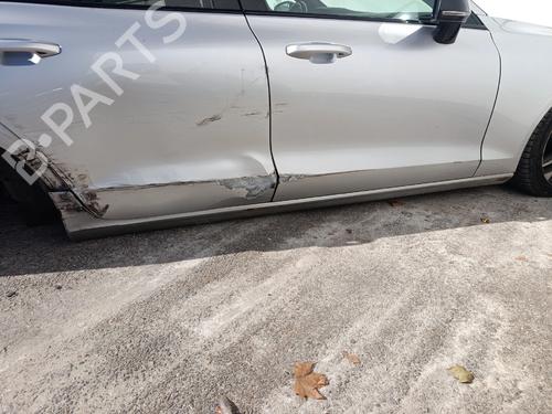 Used Right sideskirt Right sideskirt 38859607 38859607